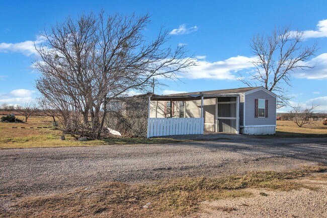 Foto del edificio - 1310 FM 487