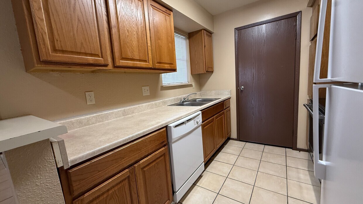 Foto del edificio - 13480 S Thorntree Dr