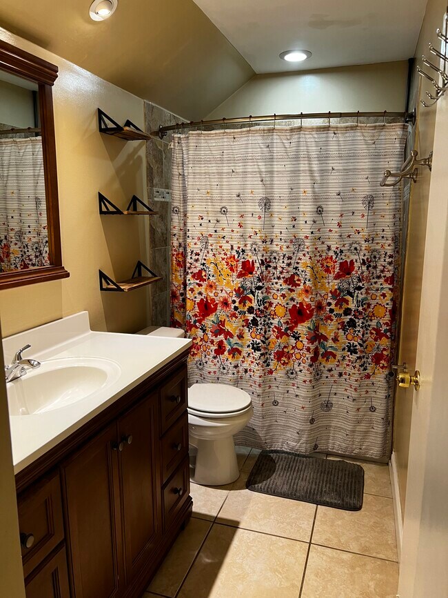 Baño - 7063 W Sunrise Blvd