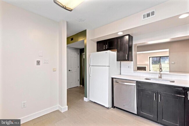 Foto del edificio - 401 Bismark Way