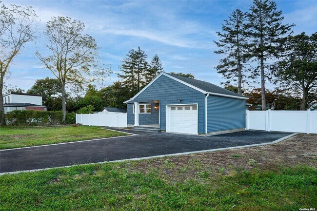 Building Photo - 3175 Union Blvd