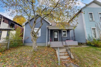 Building Photo - 512 Troy St