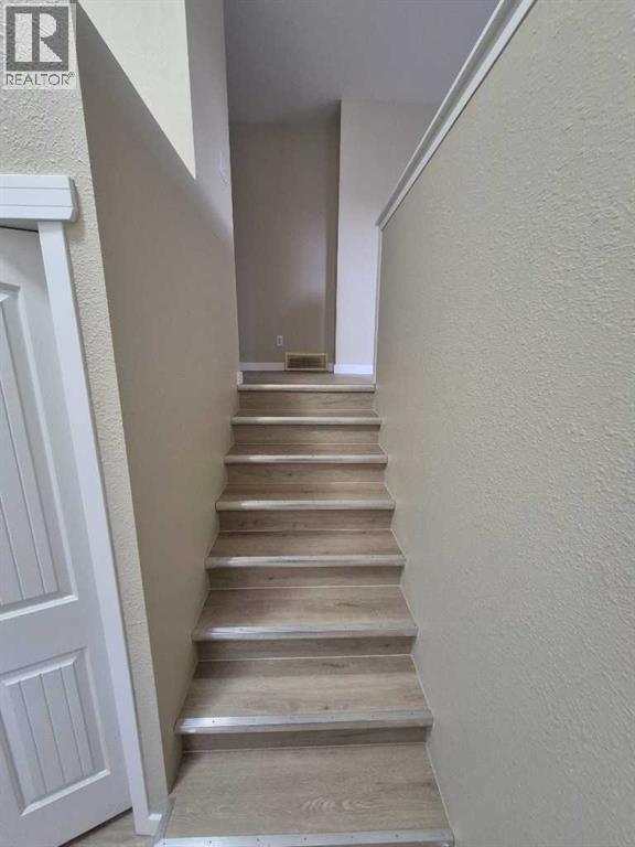 Building Photo - 467 Blackfoot Manor W