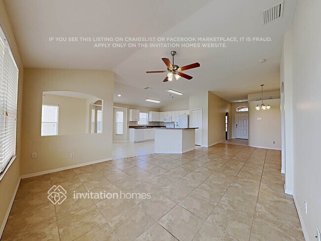 Foto del edificio - 8414 Canterbury Lake Blvd