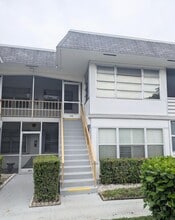 Building Photo - 110 Stratford N