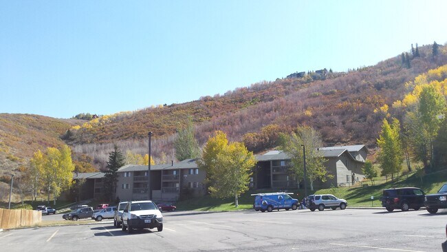 Foto del edificio - 1690 Upper Iron Horse Loop Rd