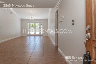 Building Photo - 2865 Morgan Dr