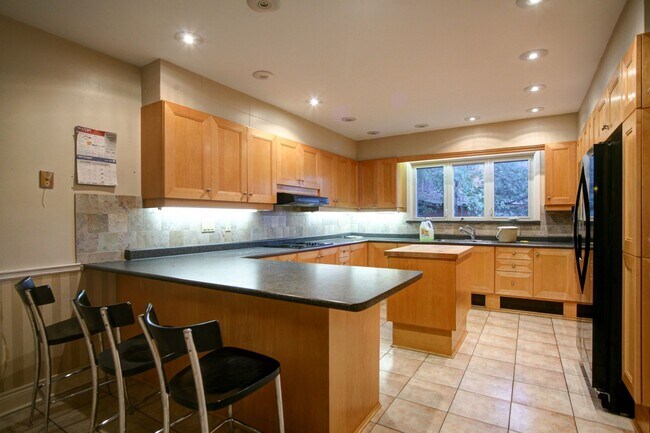 Photo du bâtiment - 16 Carousel Ct