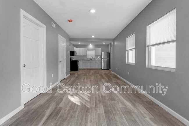 Building Photo - 1246 West Ave