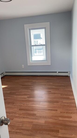 Foto del edificio - 116-118 Lawrence Street Unit 1Rear