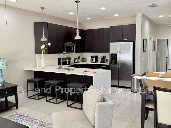 Foto del edificio - 1533 Tranquil Ave