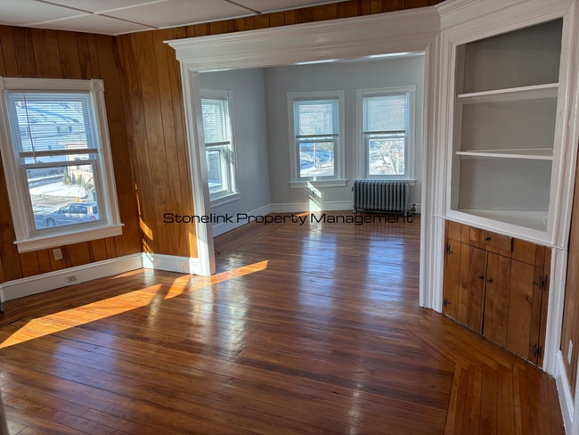 Building Photo - 125-127 Pond Street