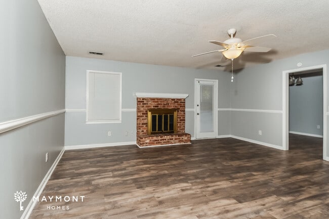 Foto del edificio - 1613 Chadford Rd