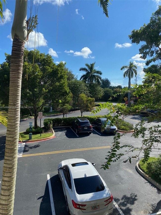 Foto del edificio - 675 NW 42nd Ave