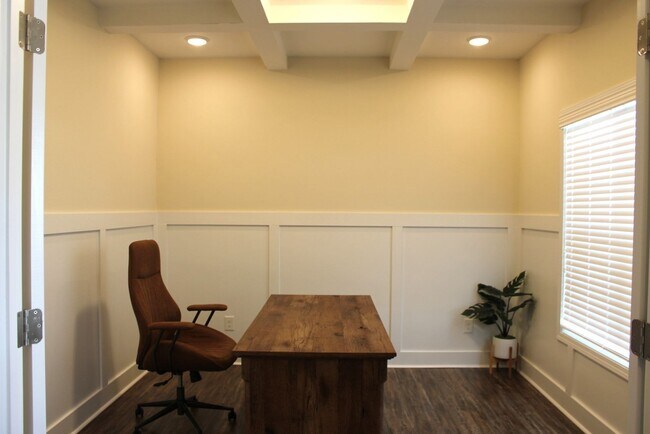 Foto del edificio - 110 Harvest Blvd
