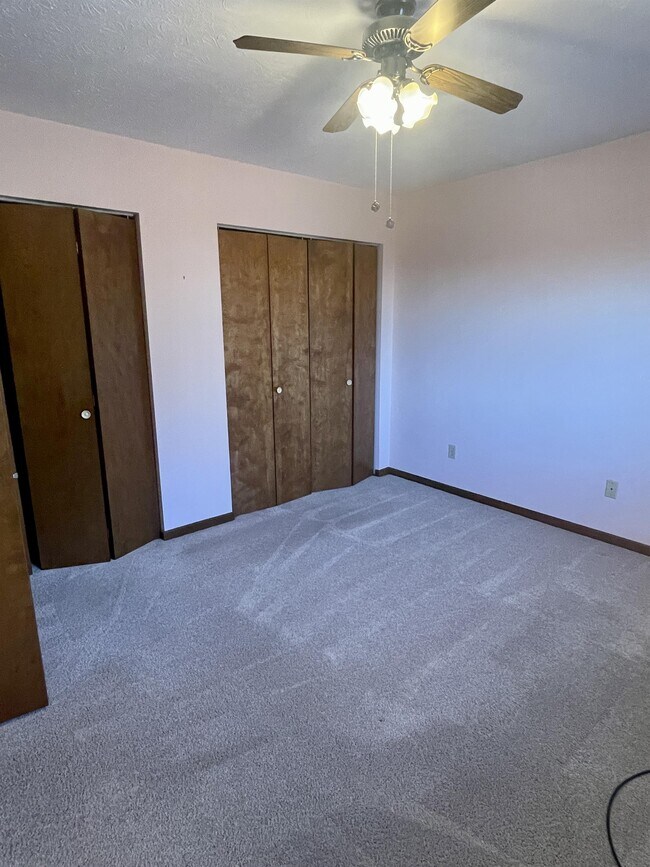 Building Photo - 5641 London Dr