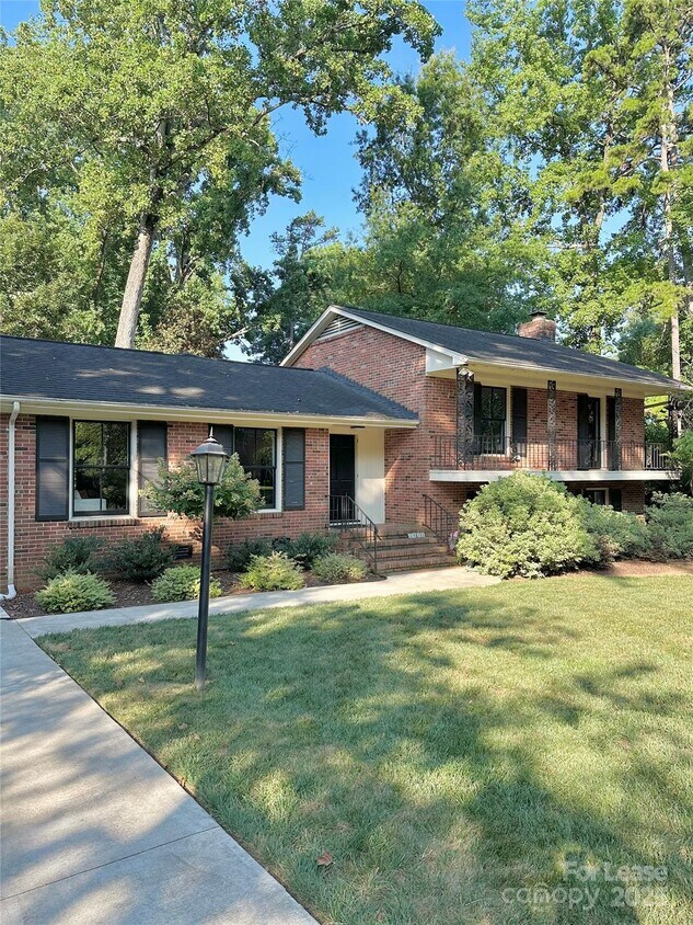 Primary Photo - 3012 Burnt Mill Rd