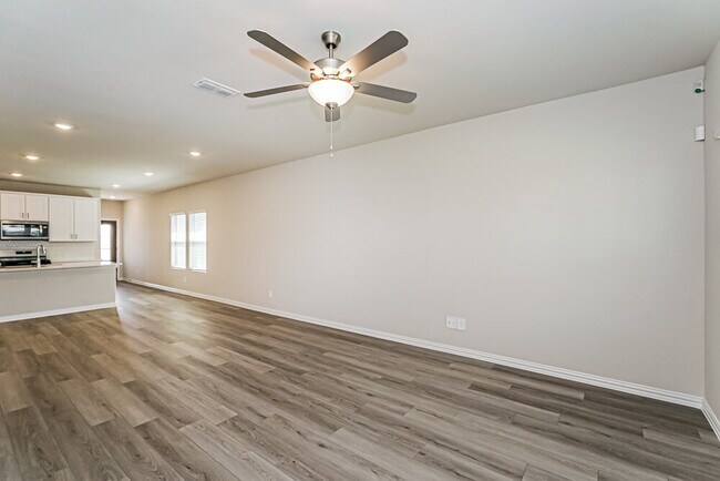 Foto del edificio - 1235 Paintbrush Dr