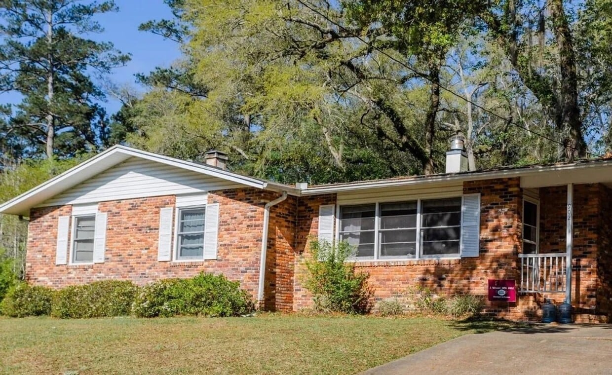 Primary Photo - Discover Your Dream Home in Tallahassee’s ...