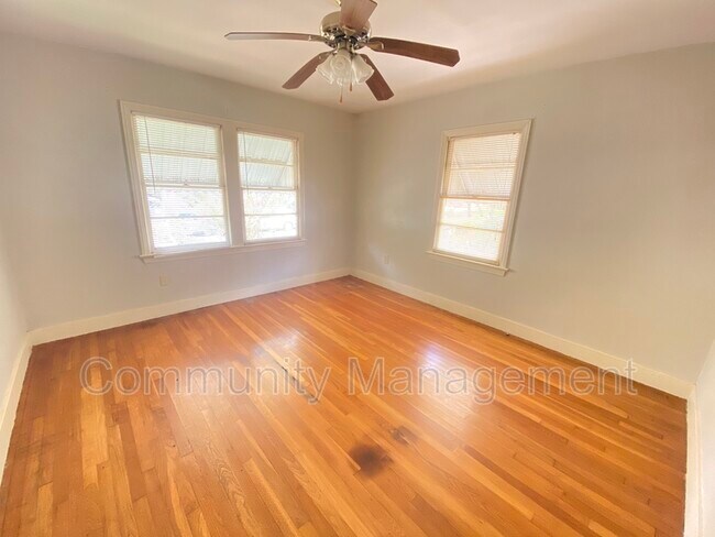 Foto del edificio - 821 W Garfield St