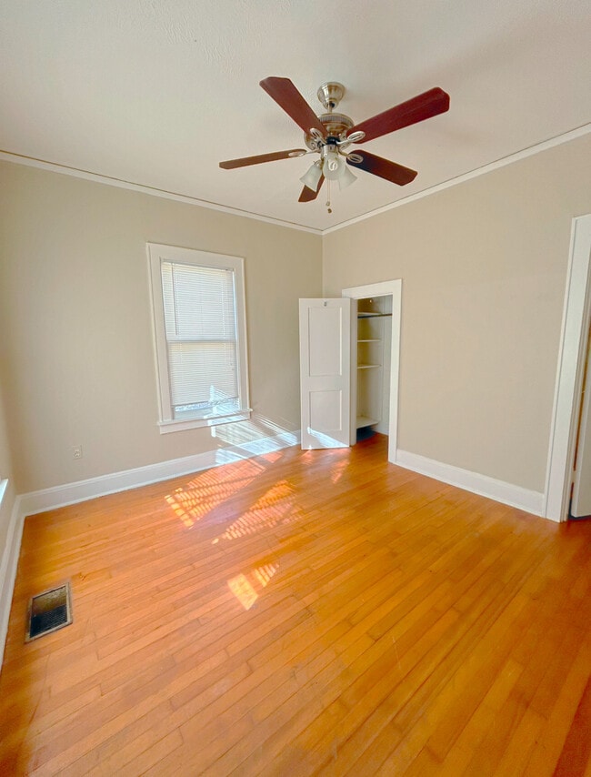 Building Photo - 607 Kirby Pl