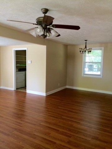Building Photo - 122 Marvin Dr