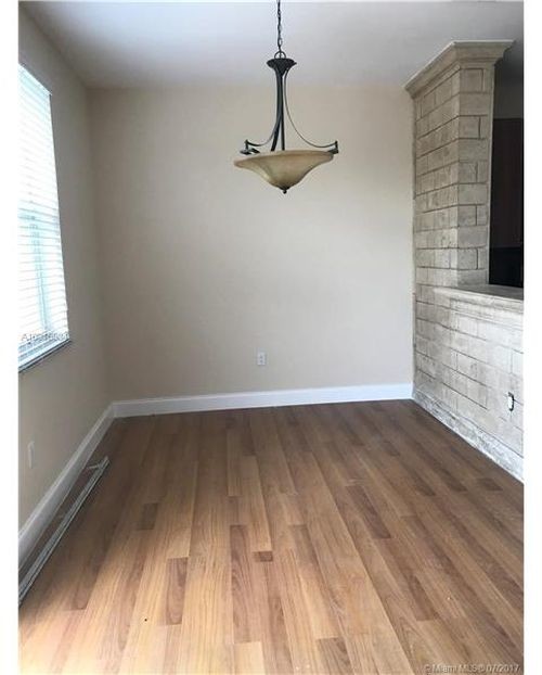 Foto principal - 781 NW 151st Ave