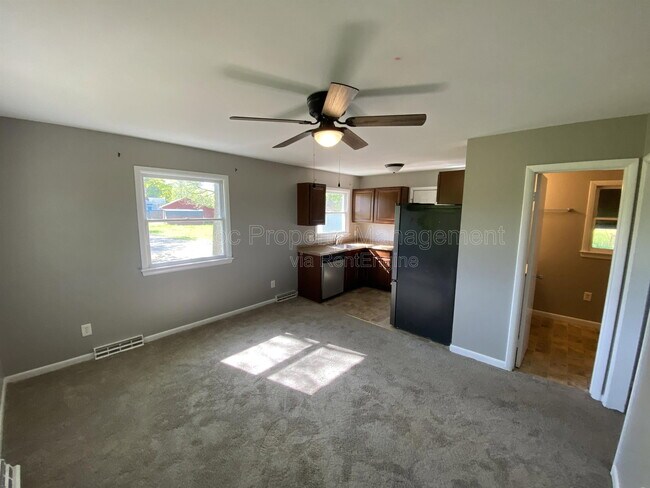 Foto del edificio - 10291 Paige Rd