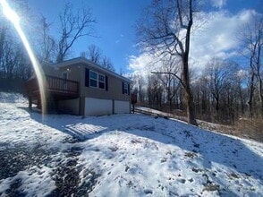 Building Photo - 150 Riley Ct