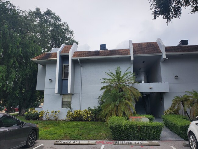 Foto del edificio - 9229 SW 87th Ave