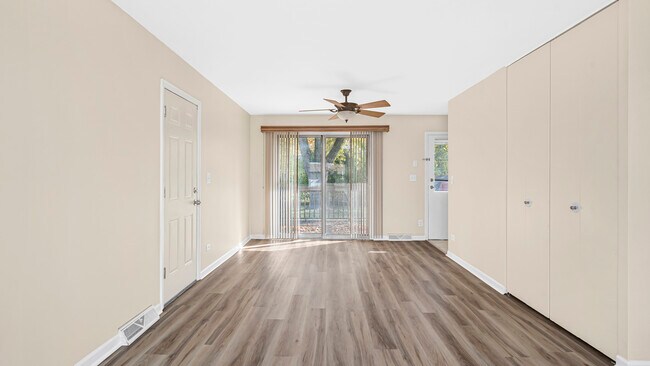 Foto del edificio - 10221 Huntington Ct