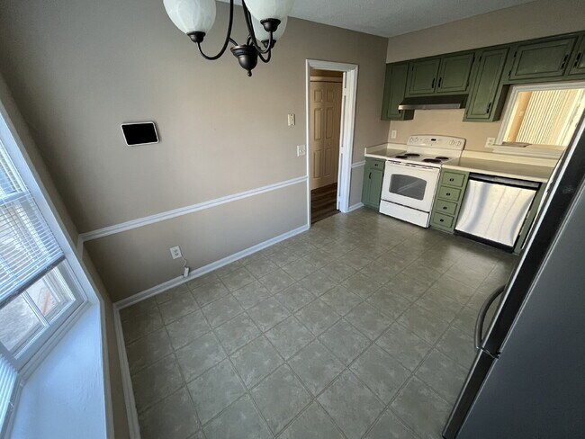 Foto del edificio - 917 Shelby Dr