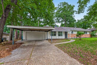 Building Photo - 315 Hollywood Dr