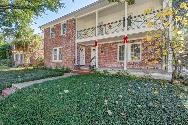 Foto del edificio - 1741 Wroxton Ct