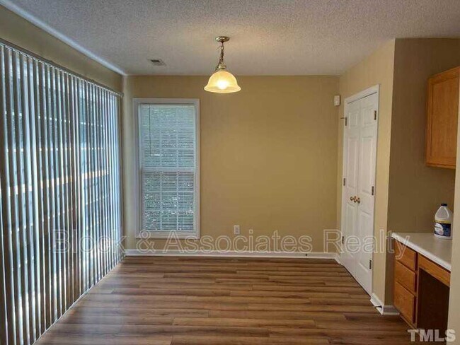 Foto del edificio - 3 S Indian Creek Pl