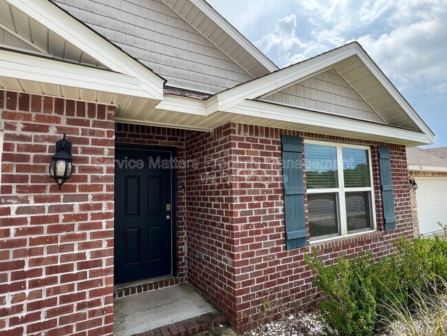 Foto del edificio - 5740 Guinevere Ln