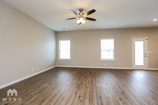 Building Photo - 1728 Warmingfield Dr