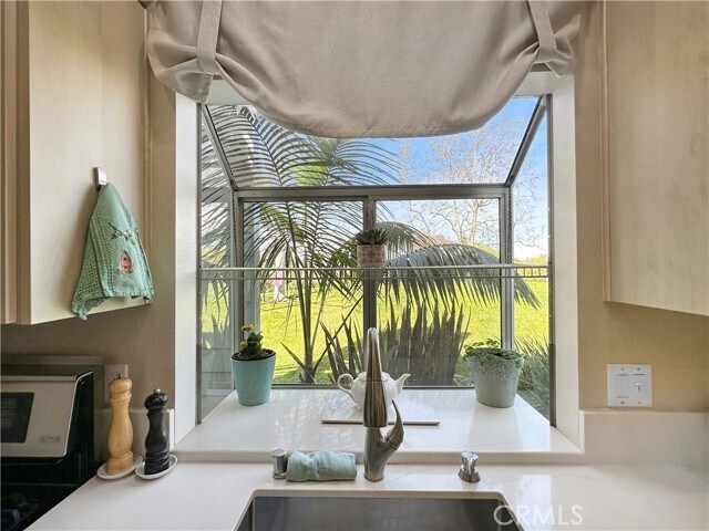 Building Photo - 24481 Lantern Hill Dr