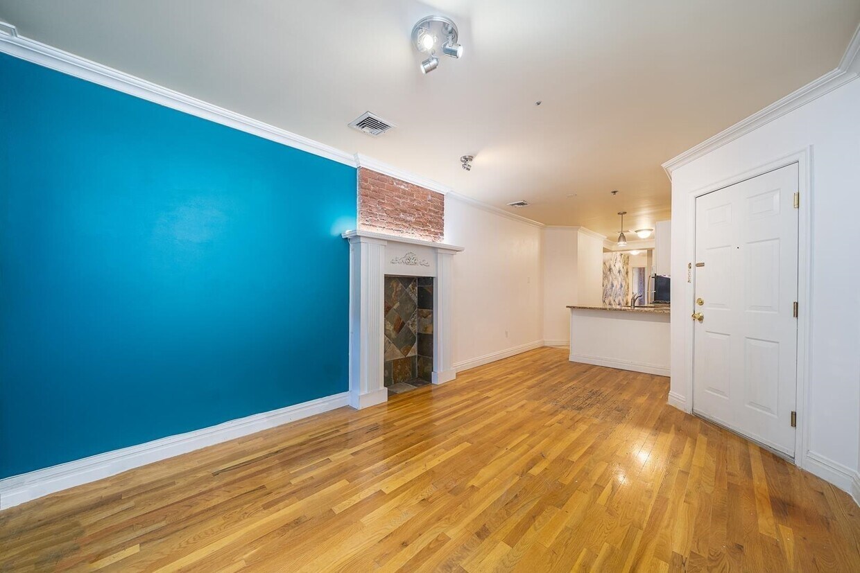 306 2nd St Unit 1B, Jersey City, NJ 07302 Condo for Rent in Jersey