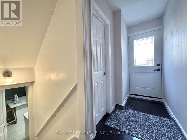 Building Photo - 43 Sherwood Forest Dr