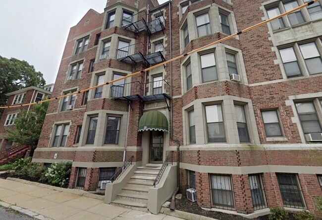 Building - 26 Commonwealth Ter