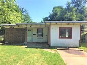 Building Photo - 3624 Mistletoe Ave