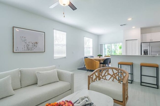 Building Photo - 5058 Capri Hbr Dr