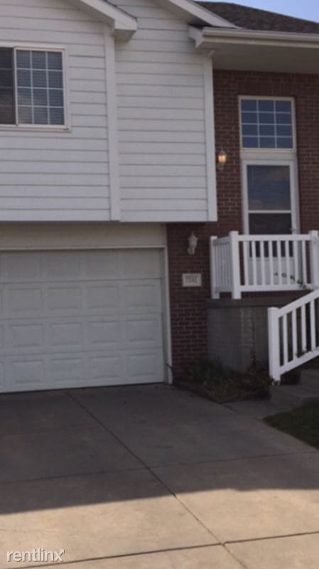 Building Photo - 4 br, 3 bath Townhome - 6600 Shadow Pines Pl