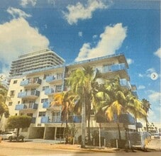 Building Photo - 7101 Byron Ave