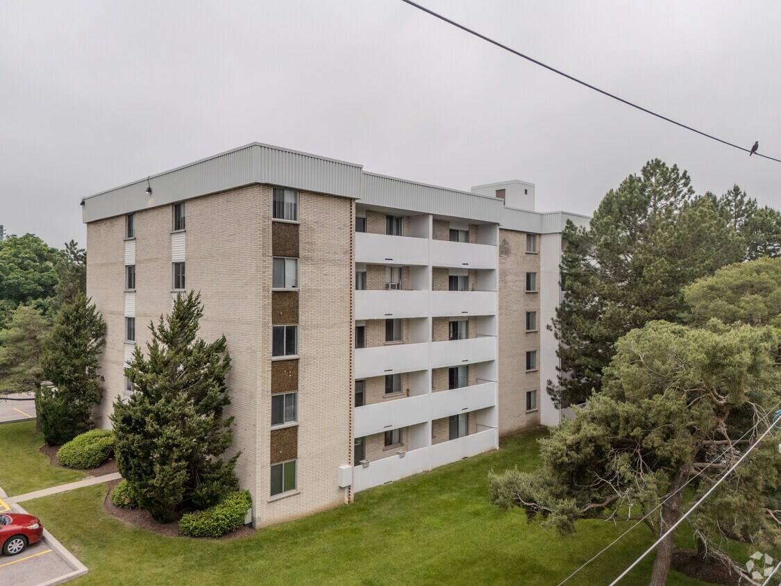 Building Photo - Pinegrove Apartments