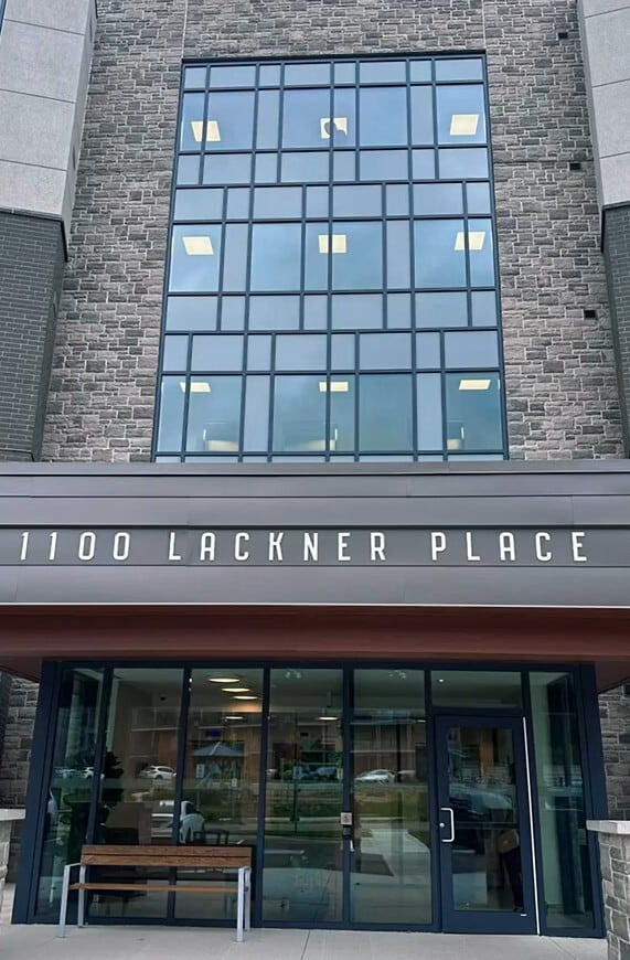 Building Photo - 1000 Lackner Pl