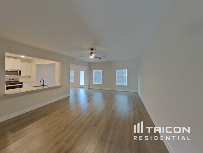 Foto del edificio - 1212 Bullock Dr