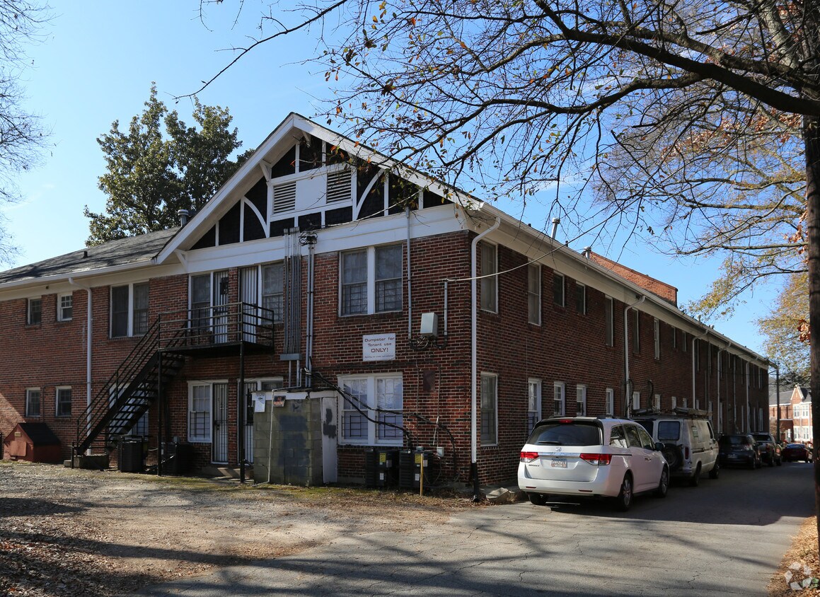 Foto del edificio - Roane Oaks Apartments