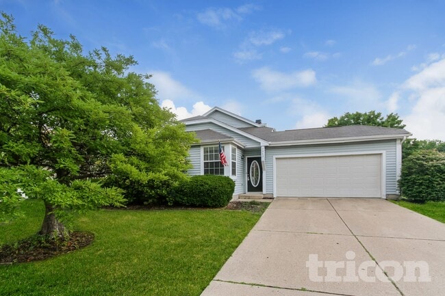 Building Photo - 7943 Cardinal Cove W